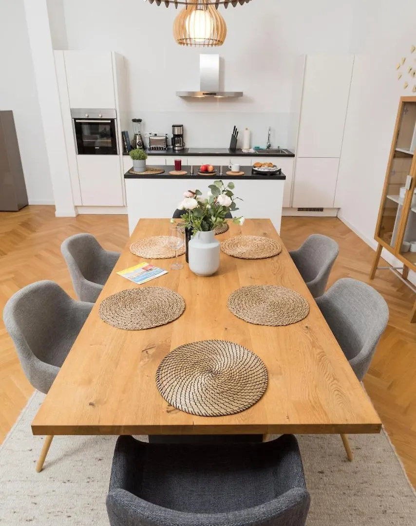 Singerstraße Luxury Apartment by welcome2Wien